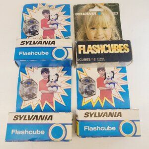 Vintage Sylvania Blue Dot 4 Packs of 3 Total 12 Flashcubes
